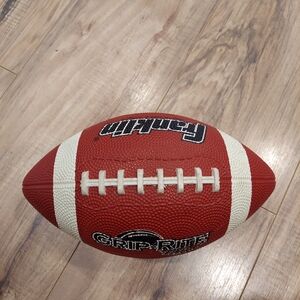 Franklin Sports Grip-Rite 100 Rubber Junior Football 1 Inflated Football